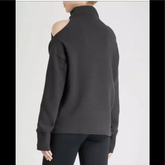 VARLEY Hampton Cold Shoulder Sweatshirt Medium
